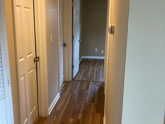 5th image of 4405 Lambeth Dr