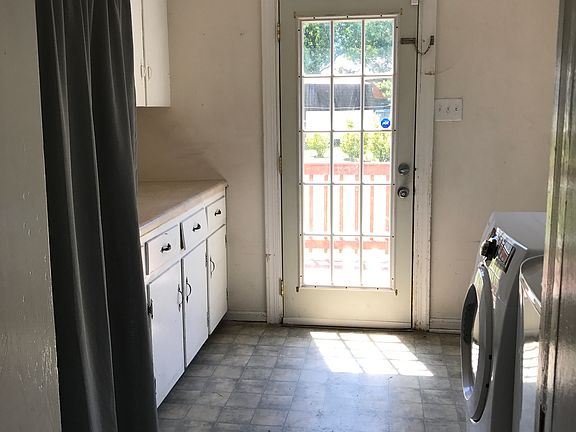 Laundry/pantry