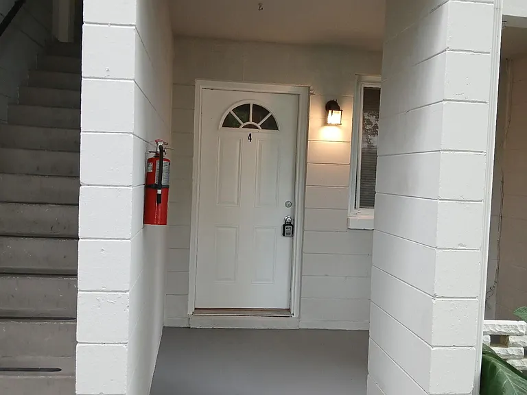 3044 Walton St #4 — Photo 8