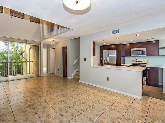 5th image of 4872 NW 97th Pl
