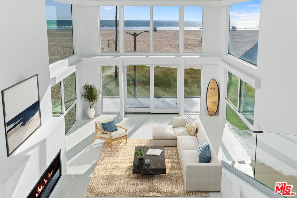 2419 Ocean Front Walk, Venice, CA - View 2