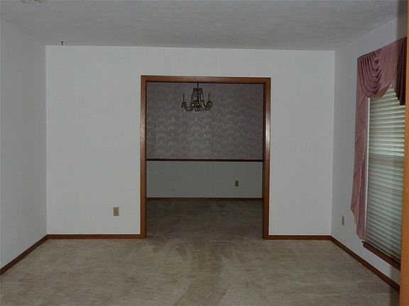 2nd image of 314 Viceroy Dr