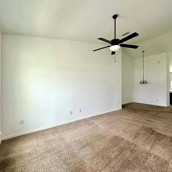 102 Aurelia Ct — Photo 5