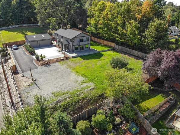 2502 9th Street SW, Puyallup, WA 98373