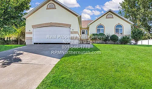 703 W 2175 N Photo 1