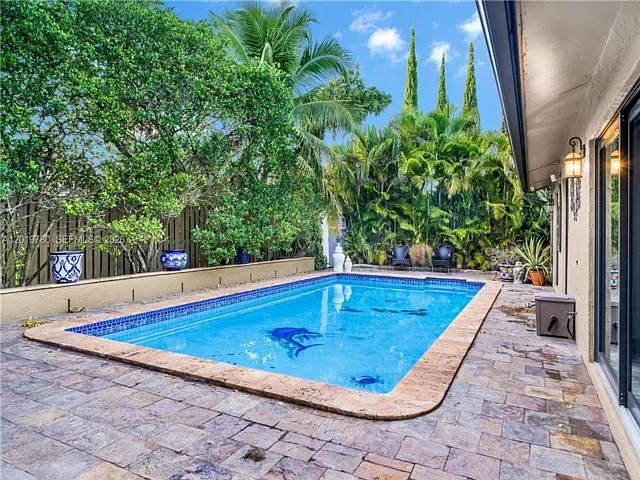 15830 SW 139th Ave — Photo 10