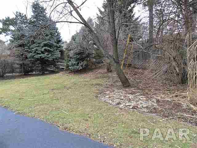1st image of 4521 N Knoxville Ave