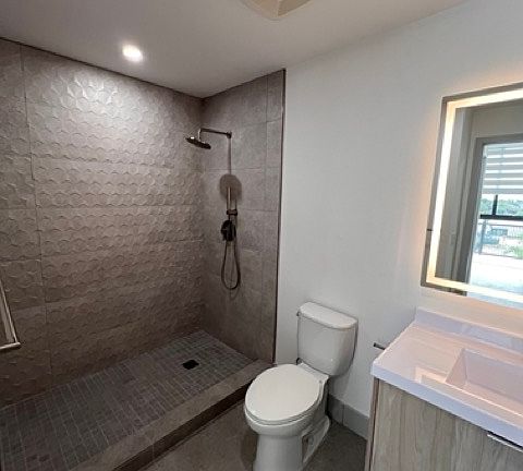 4th image of 1055 NE 127th St #406