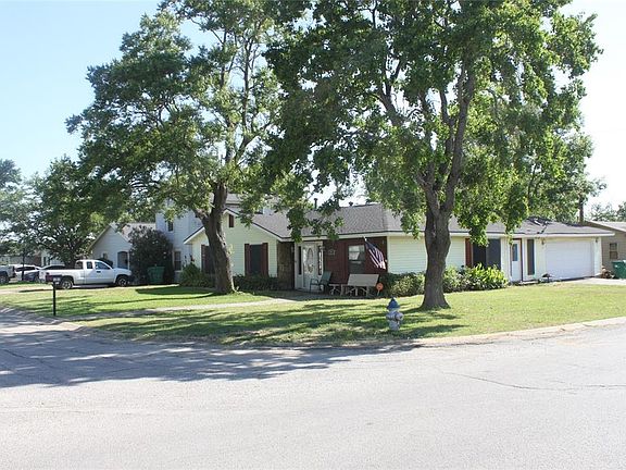 3rd image of 101 Highland Dr