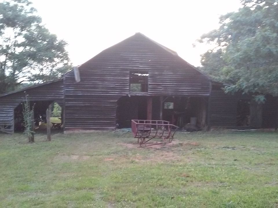 2nd image of 3764 Liberty Hill Rd