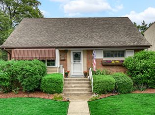 18625 Lexington Ave, Homewood, IL 60430