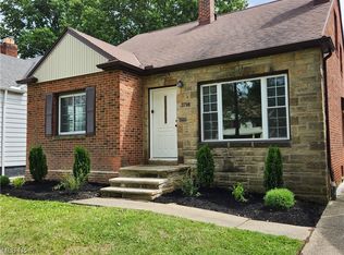 3718 Bainbridge Rd, Cleveland Heights, OH 44118