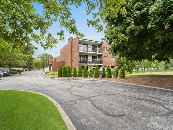 620 S York Rd APT 302, Bensenville, IL 60106