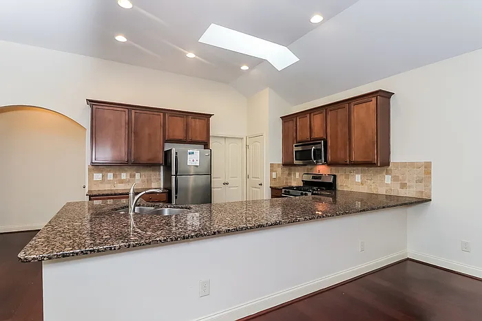 229 Highland Village Ln — Photo 7