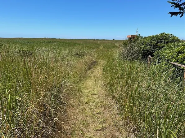 147 XX 147th Place, Long Beach, WA 98631