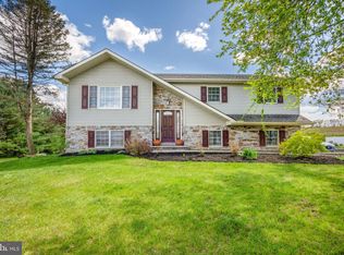 148 Station Rd, Bernville, PA 19506