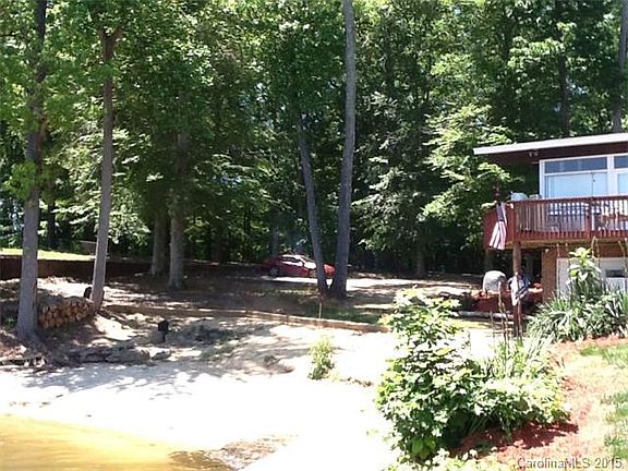 4th image of 140 Tamarac Shores Dr