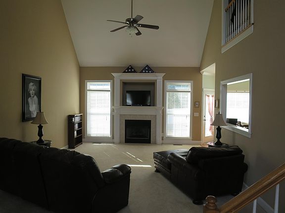 2nd image of 1172 Bayard Ave