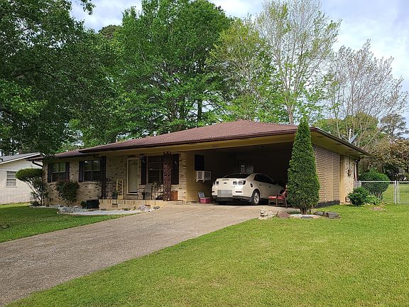 2nd image of 2416 Briarwood Dr
