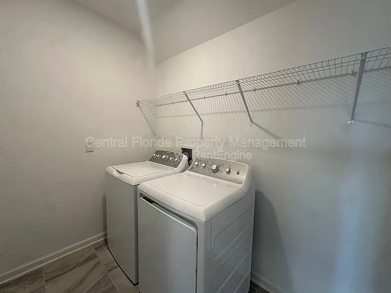 373 Pineywoods St — Photo 18