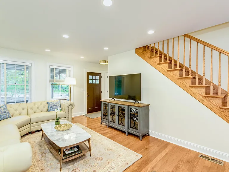 12580 Main Rd — Photo 5