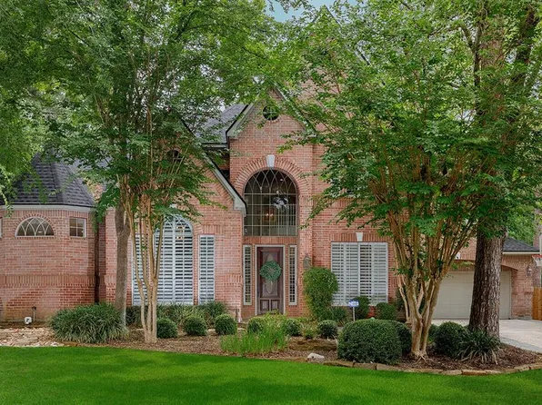 66 Glentrace Circle, The Woodlands, TX 77382