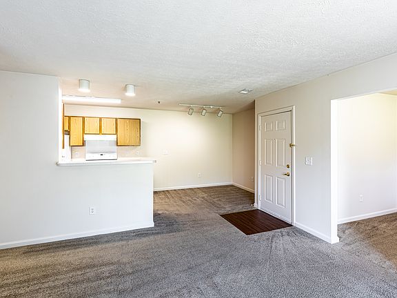 2nd image of 8101 N Thomas Meyers Dr #2x2Den