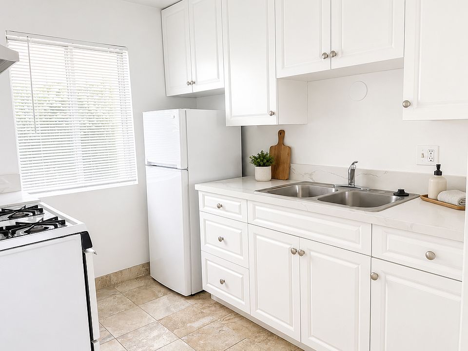 1st image of 4525 Florida St APT 4