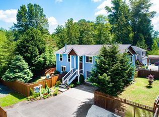 5950 26th Ave SW, Seattle, WA 98106