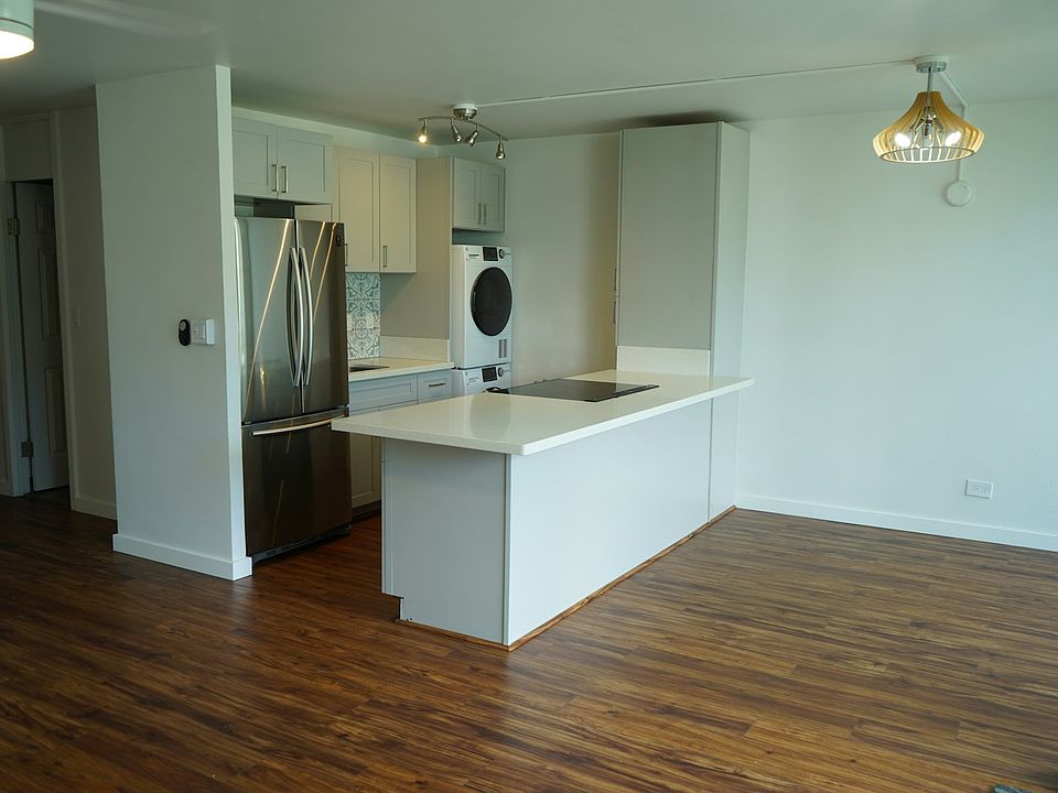 Kitchen & Dining Area Space