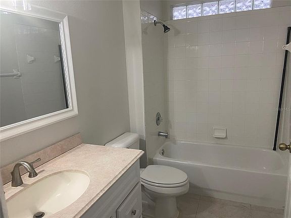 5th image of 22718 Saint Thomas Cir