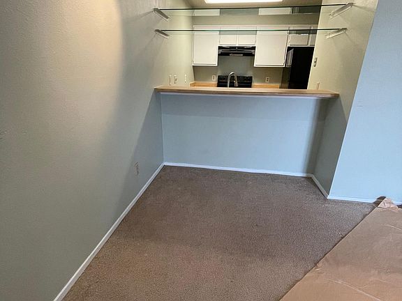 2nd image of 7024 N Holiday Dr #7024