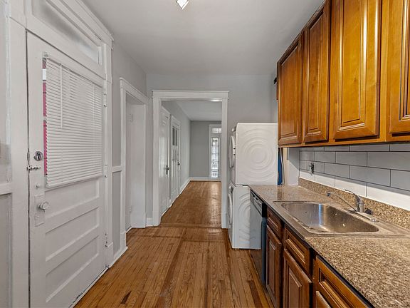 4th image of 2622-26 S Kingshighway Blvd #2624-3S