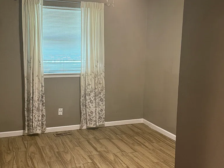 4711 Hemlock Ln — Photo 28