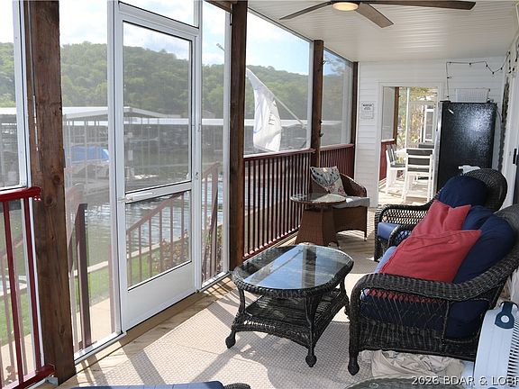 3rd image of 600 Clearwater Dr #1A-1B