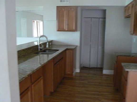 5th image of 1406 NW 13th Ave