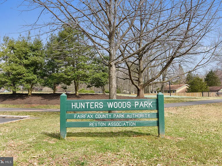 11013 Barton Hill Ct — Photo 17