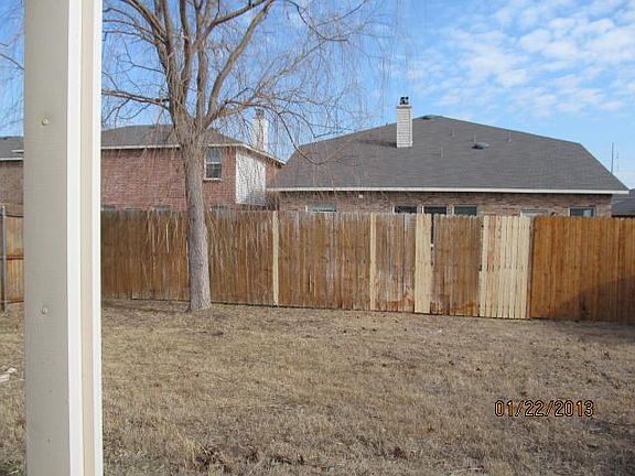 3rd image of 6209 Saint James Pl