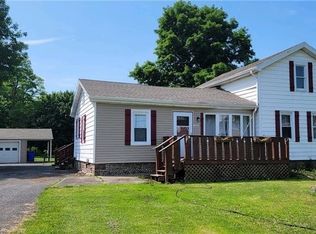 12376 Maple Ridge Rd, Medina, NY 14103