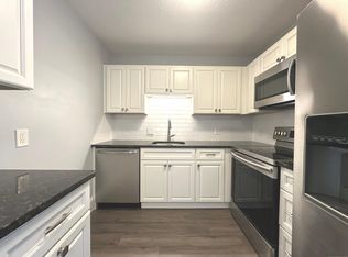 786 Heritage Vlg #D, Southbury, CT 06488