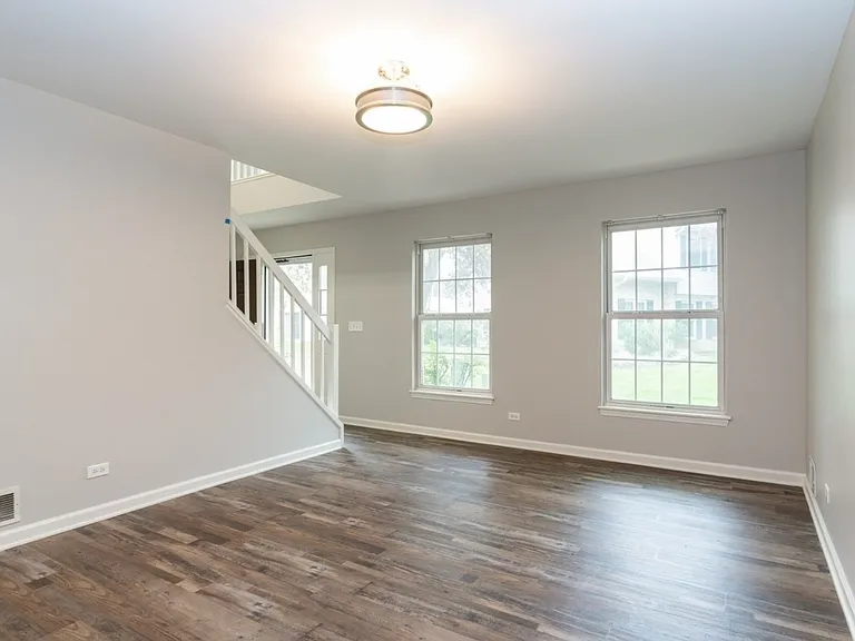 1522 Laurel Oaks Dr — Photo 5