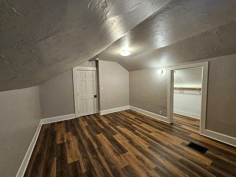 1114 Pine St #1114 — Photo 11