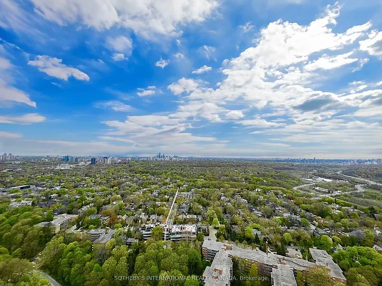 585 Bloor St E #4215 — Photo 7