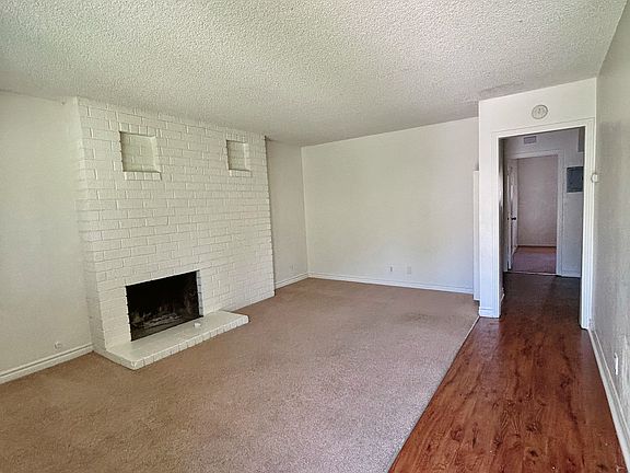 2nd image of 1130 W 9th St #B