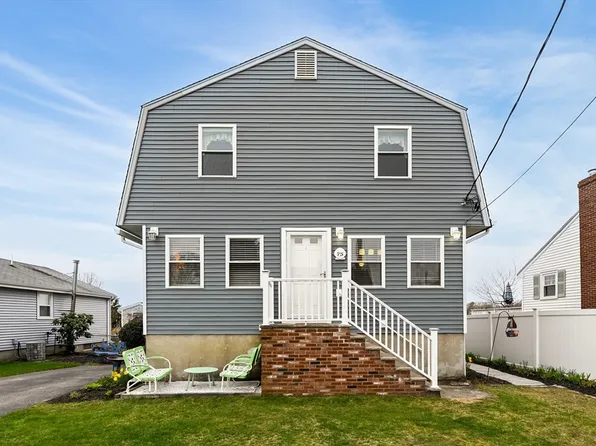 75 Pilgrim Ave, Wareham, MA 02571
