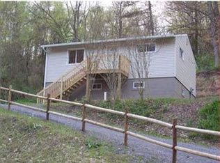 3410 Conway Wallrose Rd, Sewickley, PA 15143