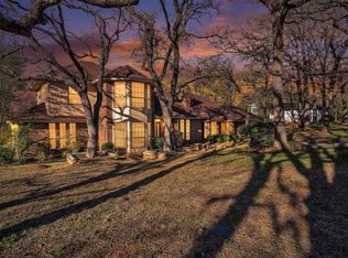 205 William Wallace Dr, Burleson, TX 76028