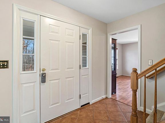 4th image of 7830 White Oak Farm Ln