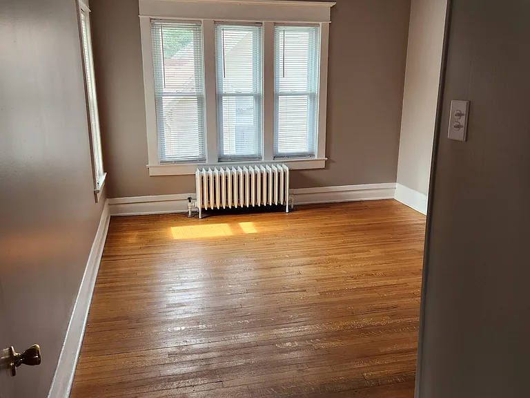 1316 Michigan Ave #2 — Photo 6