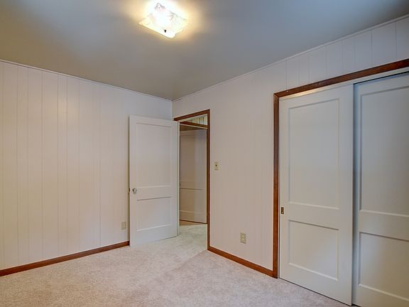 3rd image of 2652 Grand Blvd